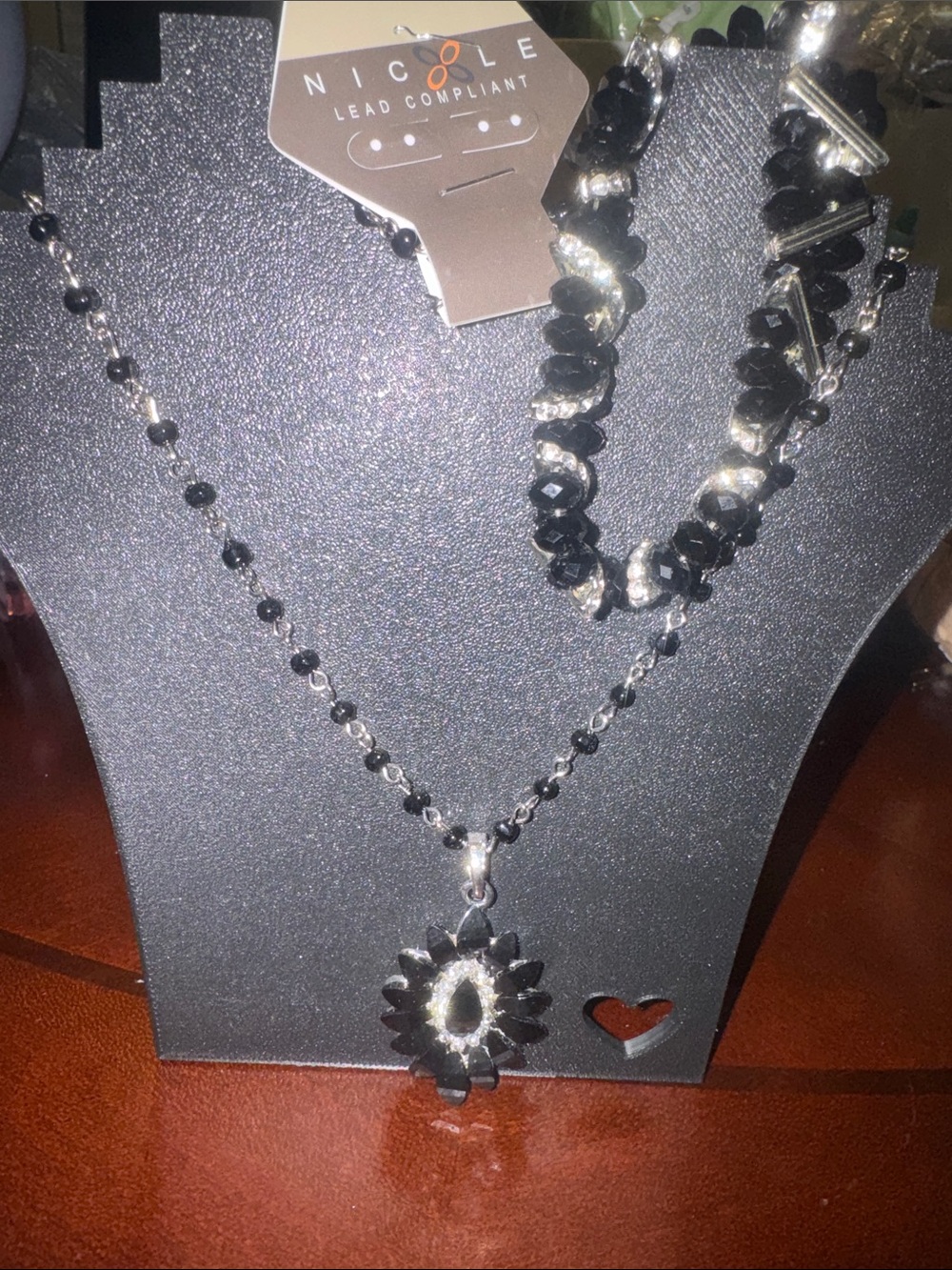 Black Pendant Necklace & Bracelet Set - Picture 8 of 10